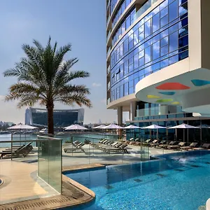 5* Otel Hilton Creek & Residences