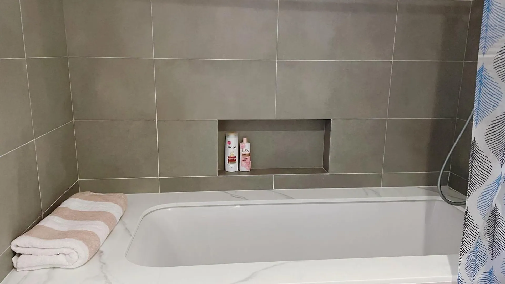 'Dubai Creek Horizon Tower2' 1-Bedroom
